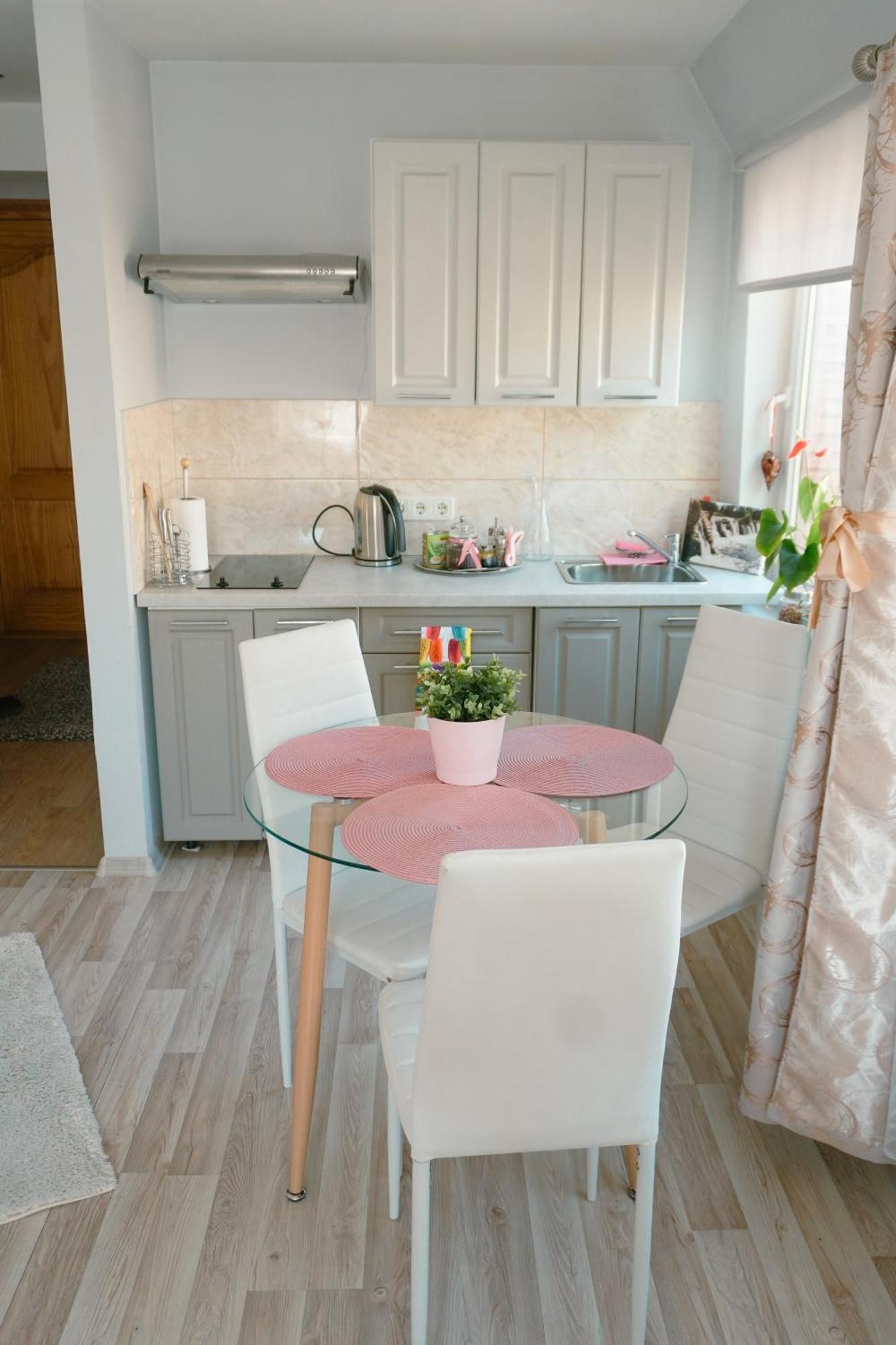 Leticijas Apartamenti *
